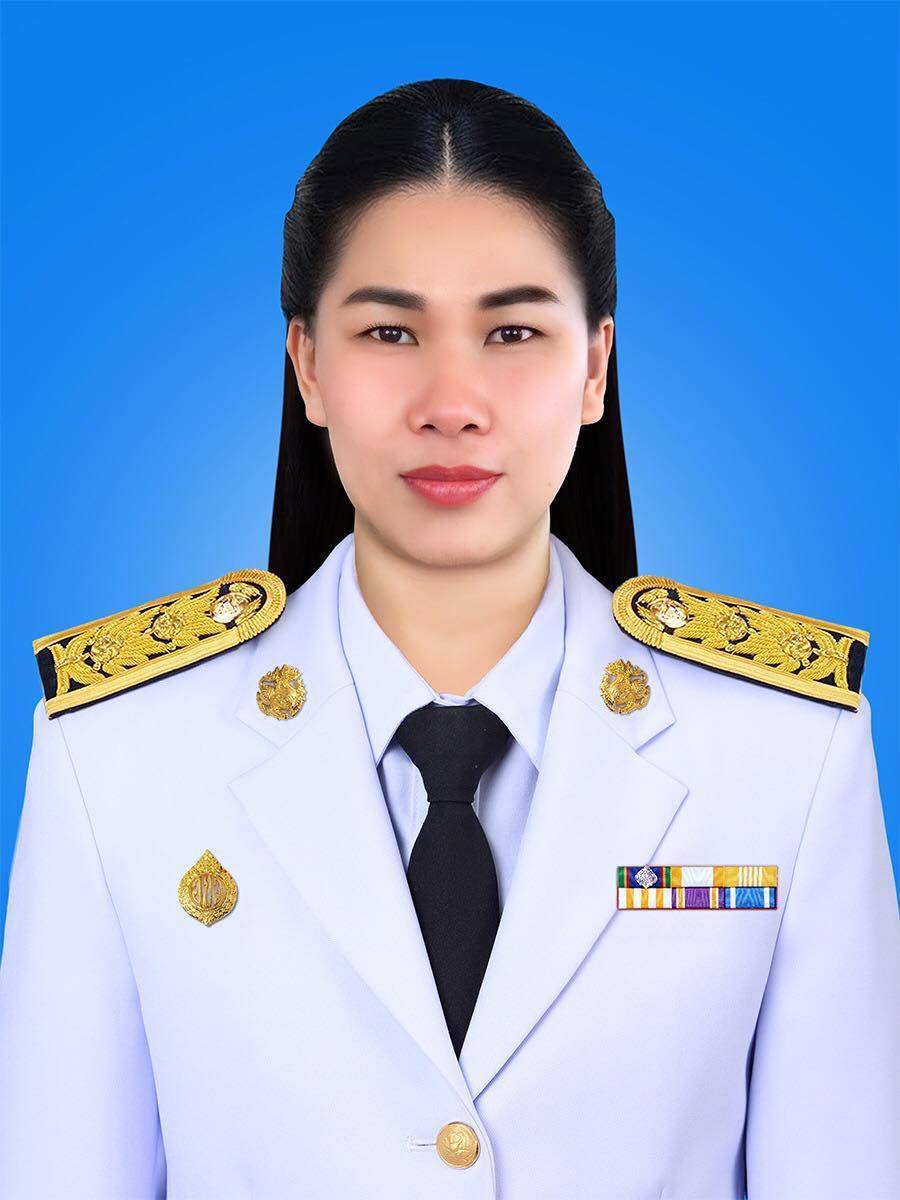 นางสาวนันทิชา กิ่งพรมภู