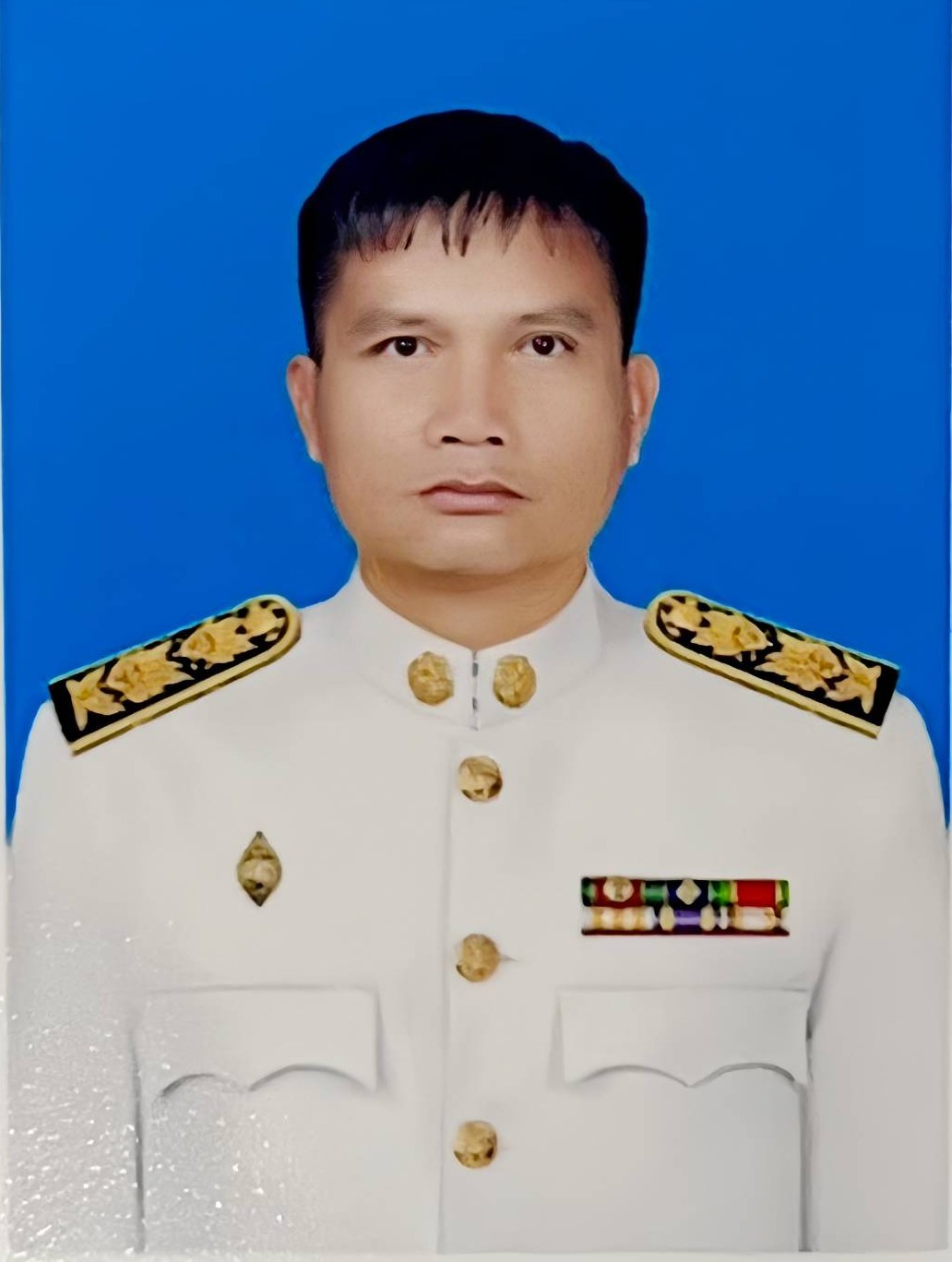 นายเรืองยุทธ ภูวงศ์