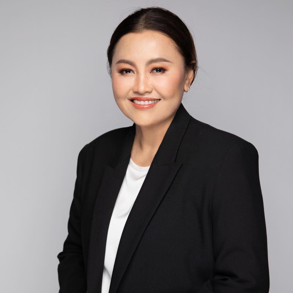 นางนฤมล สัพโส