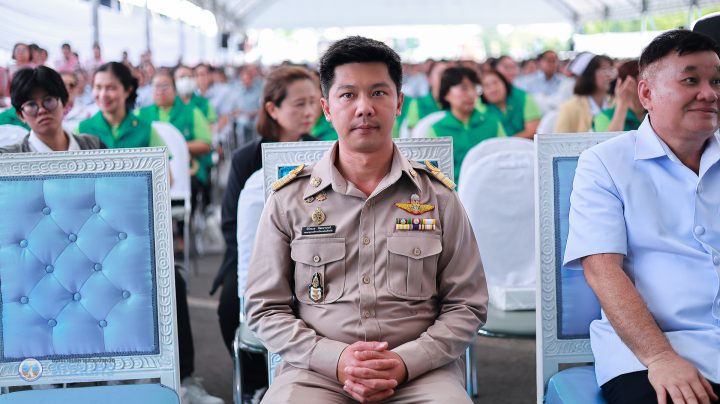 อบจ.สกลนคร ร่วมต้อนรับ รัฐมนตรีสาธารณสุข ลงพื้นที่เสริมสร้างกำลังใจให้บุคลากรทางการแพทย์