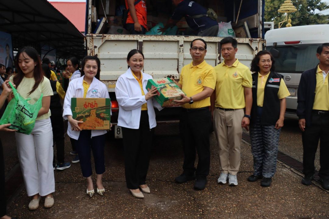 อบจ.สกลนคร ร่วมส่งน้ำใจ ช่วยเหลือผู้ประสบภัยจากสถานการณ์ชายแดนไทย–กัมพูชา