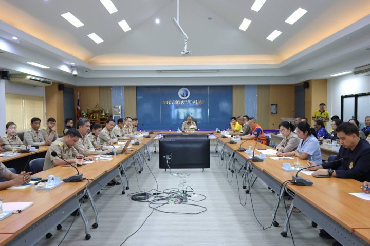 อบจ.สกลนคร เข้าร่วมการประชุมเตรียมความพร้อม งานประเพณีแห่ปราสาทผึ้ง และแข่งขันเรือยาว “ชิงถ้วยพระราชทานฯ” จังหวัดสกลนคร ประจำปี 2568