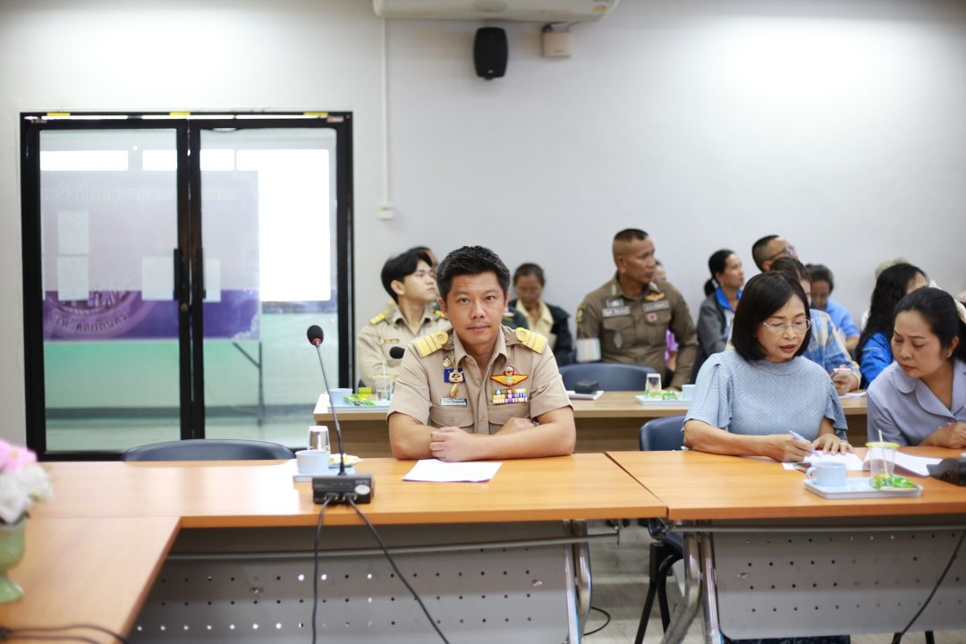 อบจ.สกลนคร ร่วมประชุมเตรียมความพร้อมงานประเพณีแห่ปราสาทผึ้งและแข่งขันเรือยาว ประจำปี 2568