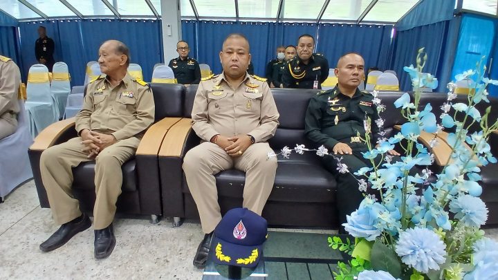 อบจ.สกลนคร ร่วมพิธีรับ-ส่งทหารเข้ากองประจำการ ประจำปี 2568 ผลัดที่ 2