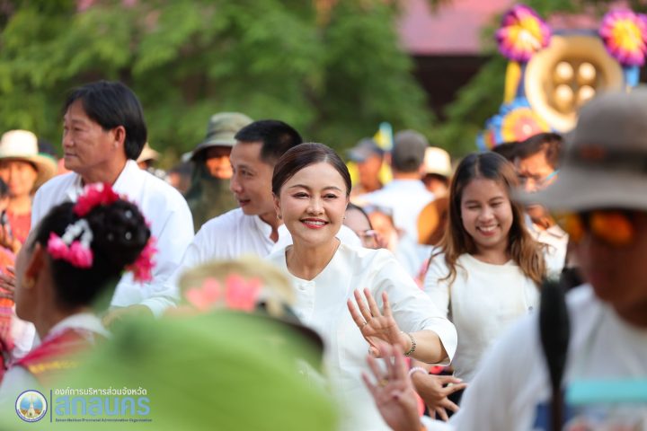 อบจ.สกลนคร ร่วมพิธีเปิดงานบุญประเพณีสงกรานต์ ประจำปี 2569