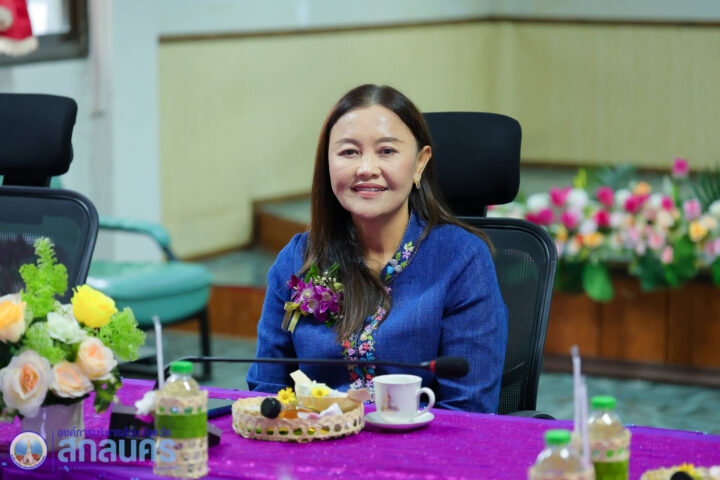 อบจ.สกลนคร ลงพื้นที่เยี่ยมโรงเรียนธาตุทองอำนวยวิทย์ รับฟังปัญหาและแนวทางพัฒนาการศึกษา
