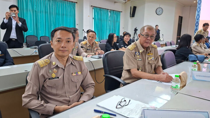 อบจ.สกลนคร ร่วมประชุมเพื่อติดตามแผนการพัฒนาหนองหารการกำจัดวัชพืช ผักตบชวา และจอกหูหนูยักษ์ฯ