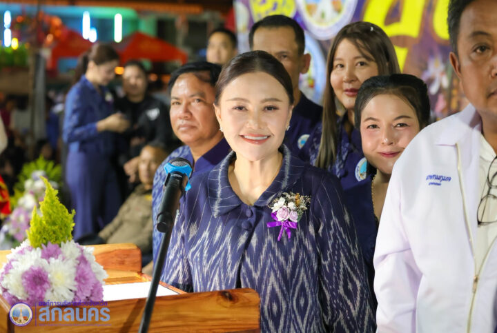 อบจ.สกลนคร เปิดงานไหลเรือไฟโบราณ สืบสานประเพณีบุญเดือนสิบ ประจำปี 2569 อ.อากาศอำนวย