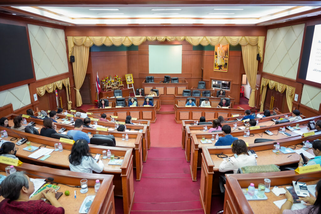 อบจ.สกลนคร ประชุมคณะกรรมการติดตามและประเมินผลแผนพัฒนา ครั้งที่ 4/2568 เดินหน้าพัฒนาท้องถิ่นอย่างมีประสิทธิภาพ